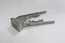Пресс алюминиевый для чеснока, орехокол